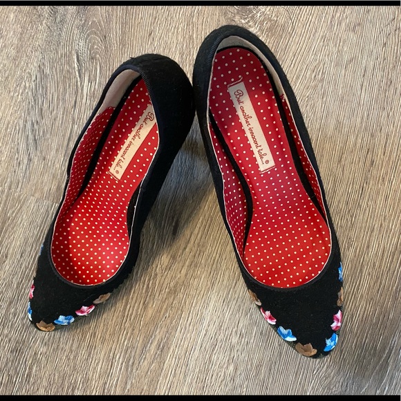 Brand new, suede mini heel - Picture 4 of 4